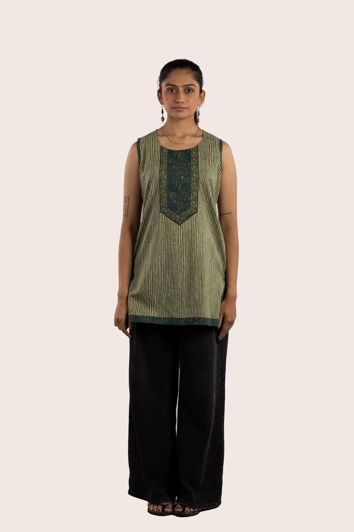 Earth Sleeveless Short  Kurti