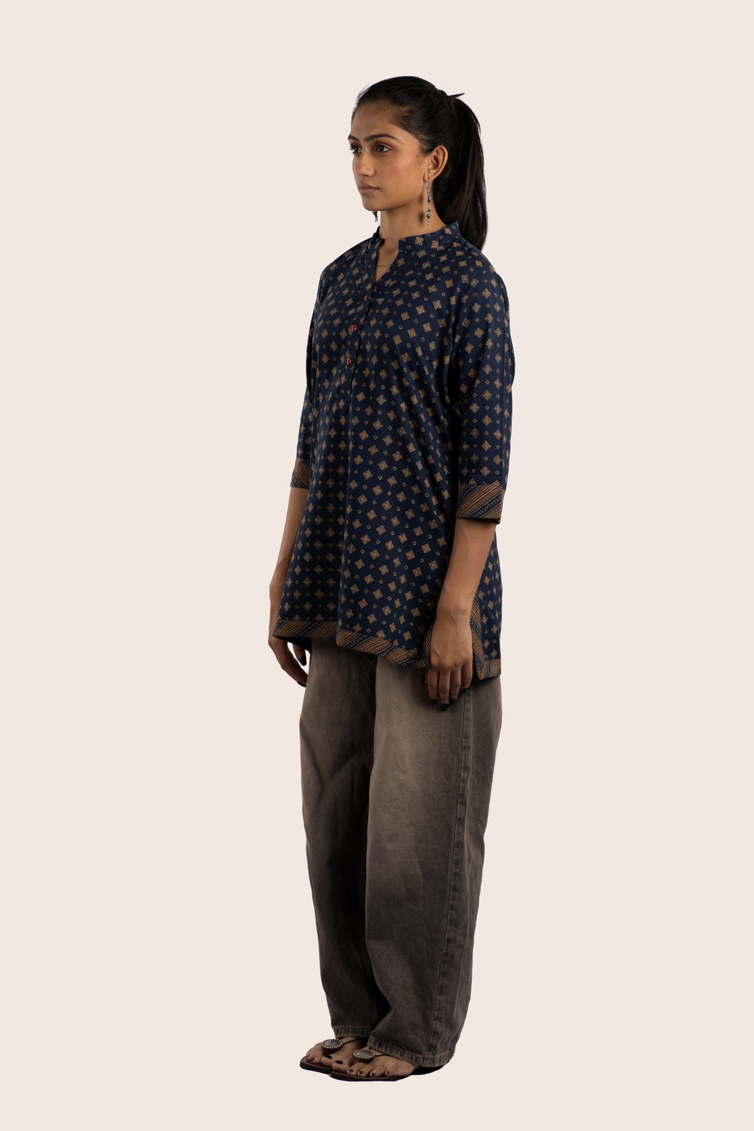 Verse blue short kurti left side view