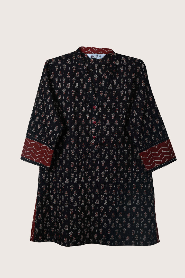 Verse black short kurti flat lay
